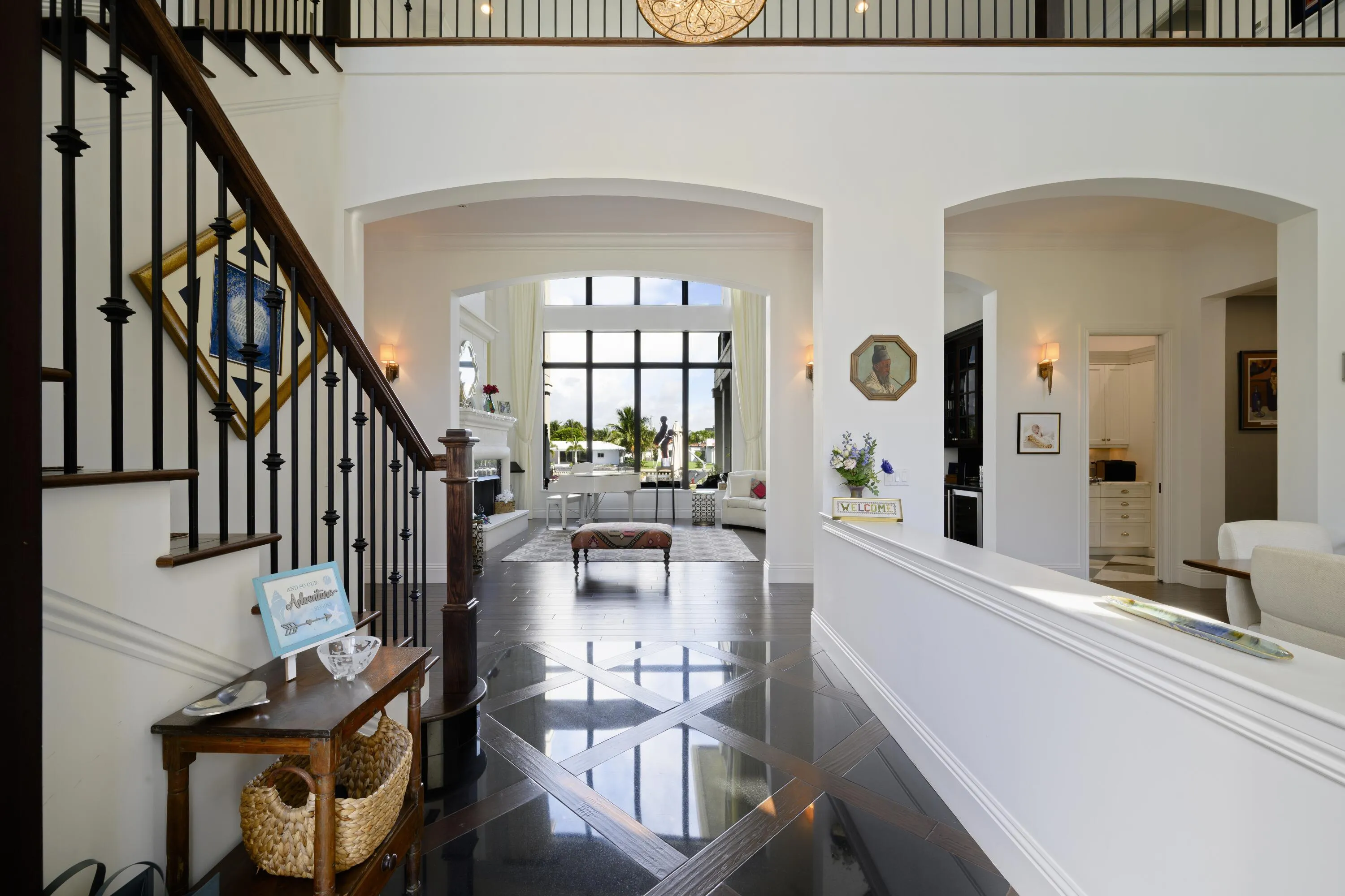 FOYER