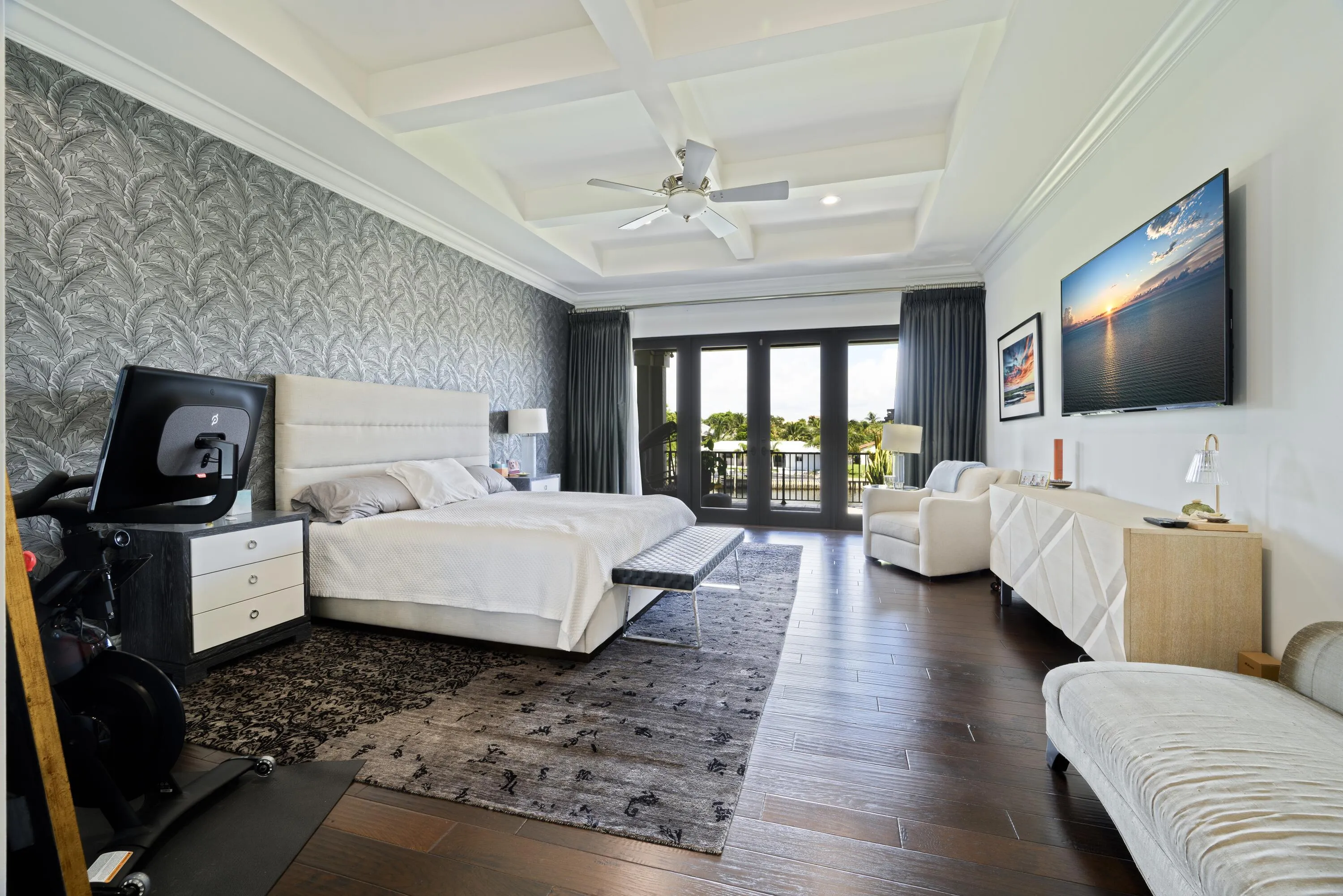 PRIMARY SUITE - 2ND FL