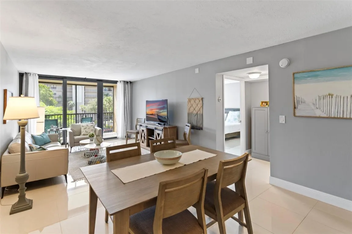 Dining/Living