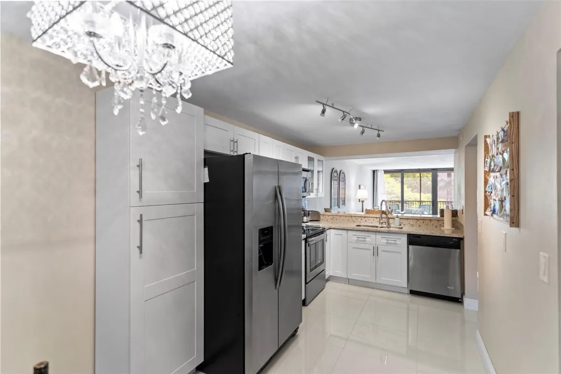 Open Kitchen