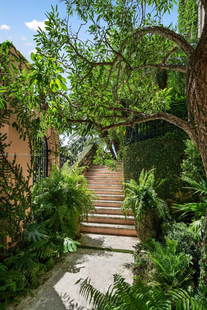 Property photo 61