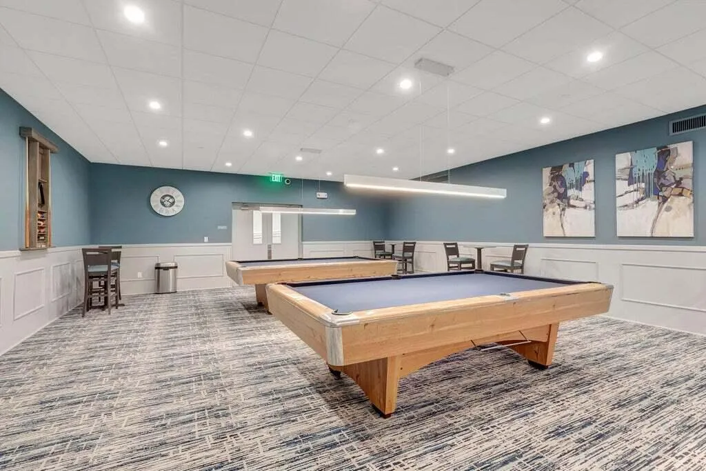 12 Clubhouse