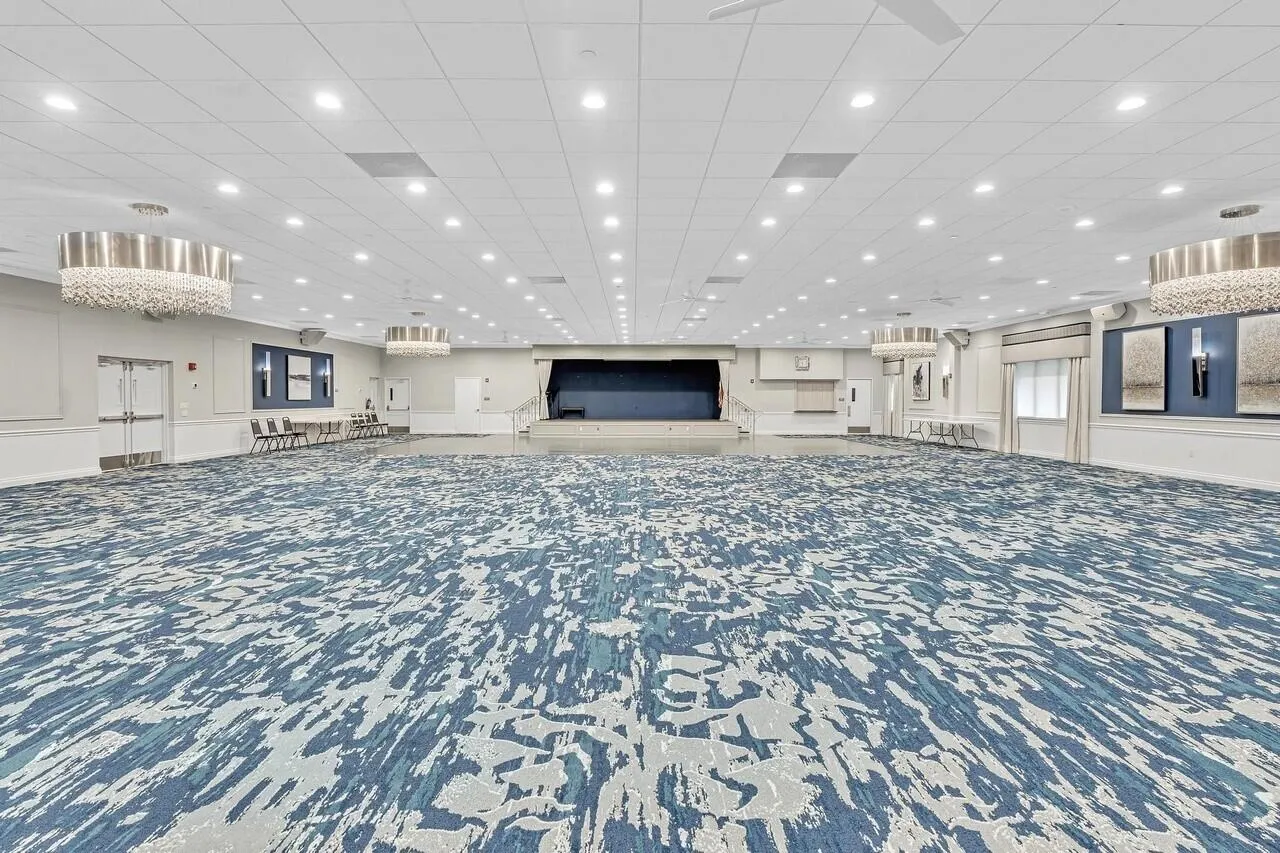 thumbnail_10 Clubhouse