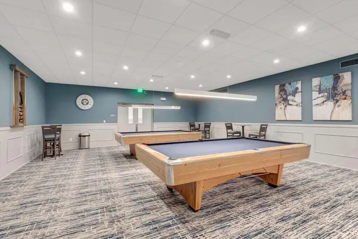12 Clubhouse