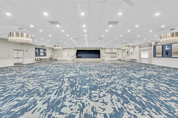 thumbnail_10 Clubhouse