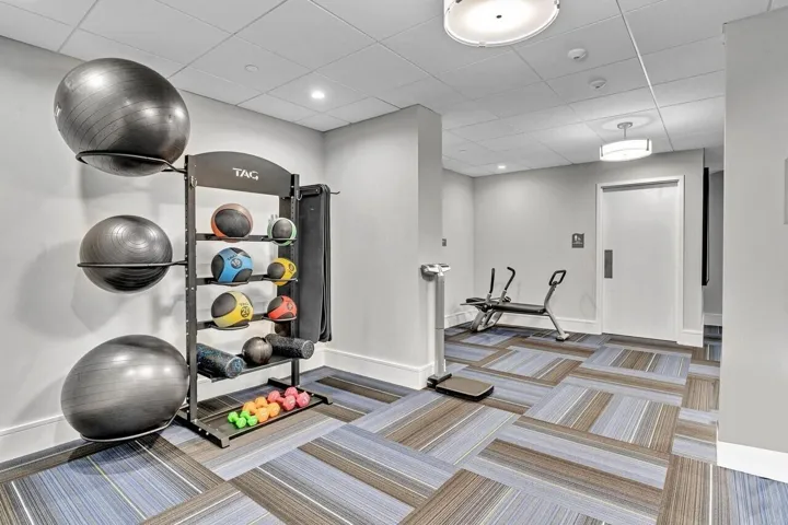 thumbnail_27 Fitness Center