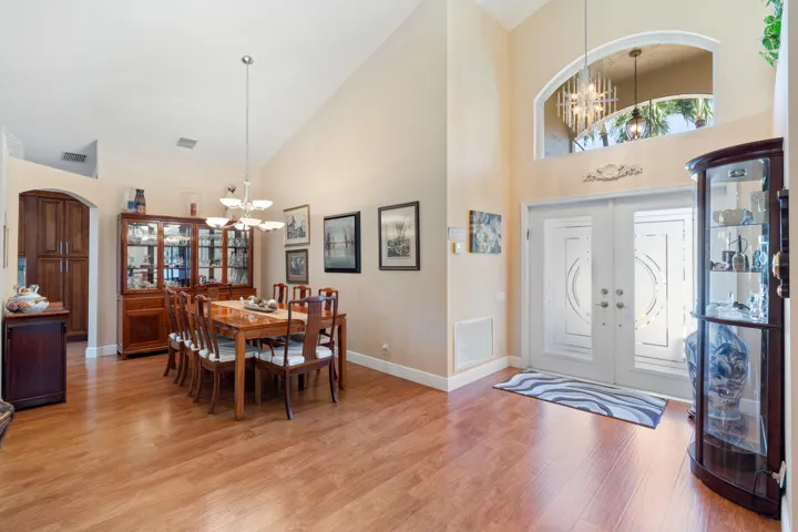 7296 Falls Road E Boynton Beach FL-102 (