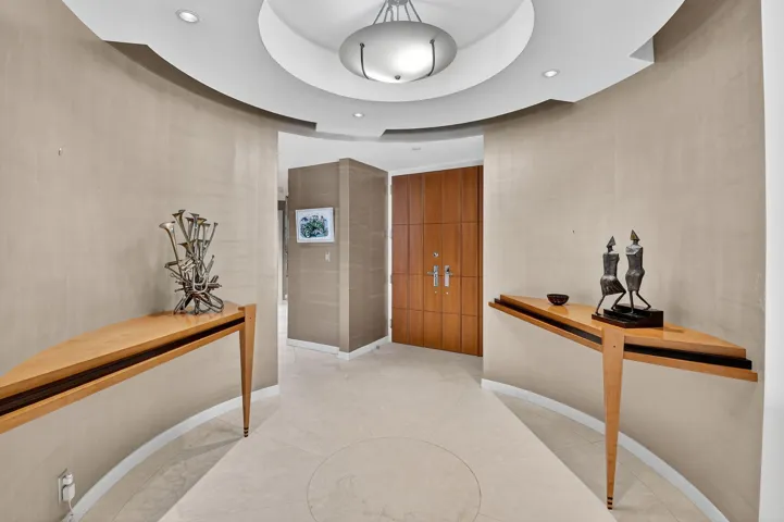 Foyer Entry