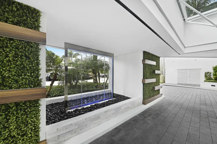 Addison Entry