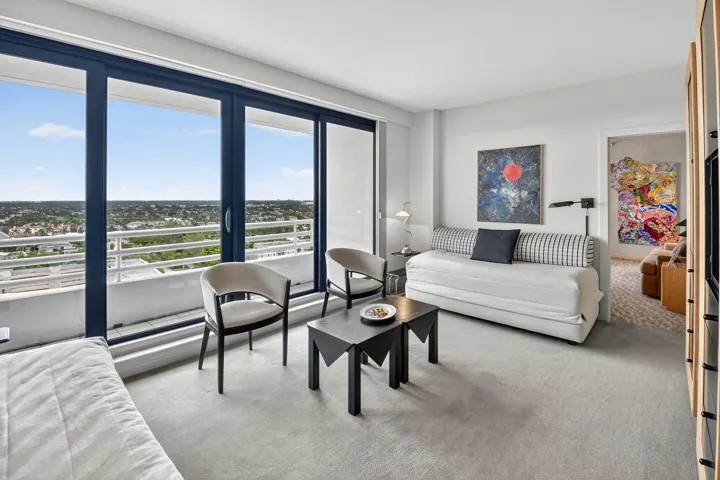 Guest Suite 1
