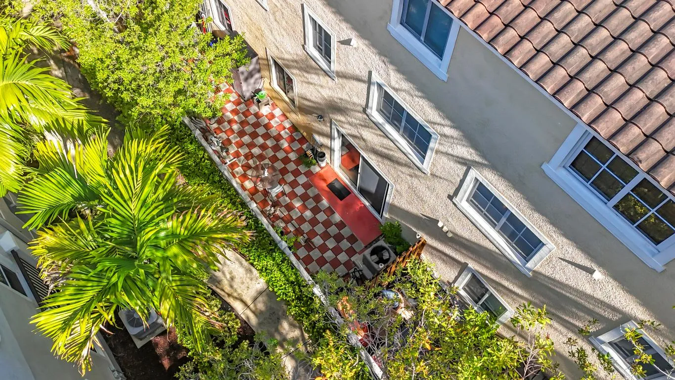 312 Bayfront Drive-74