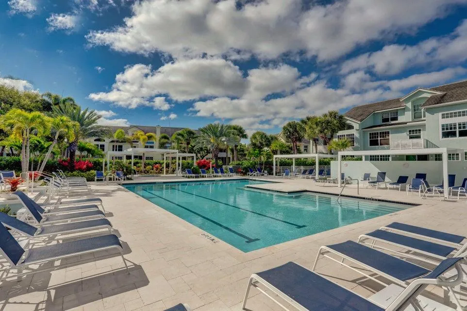 Sea Colony Pool