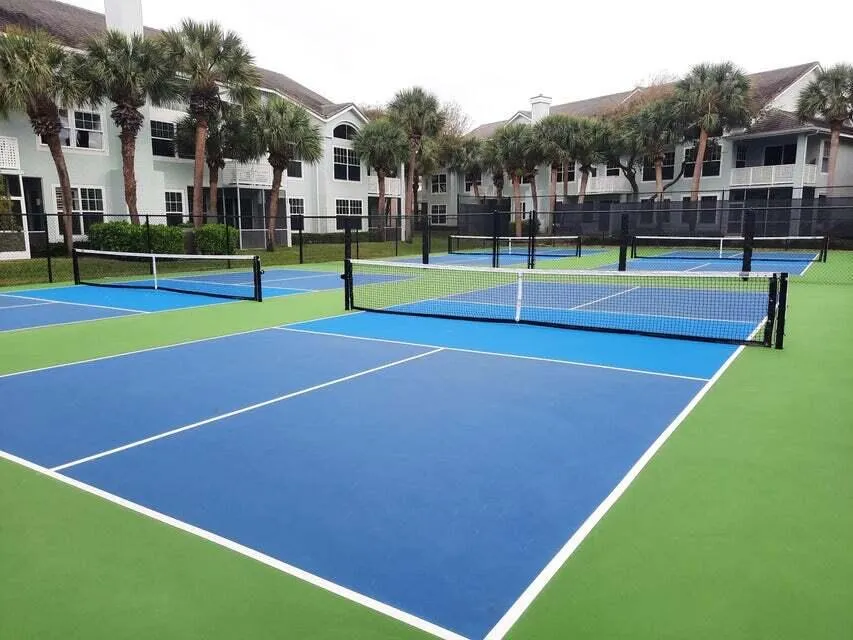 Pickleball & Tennis Courts