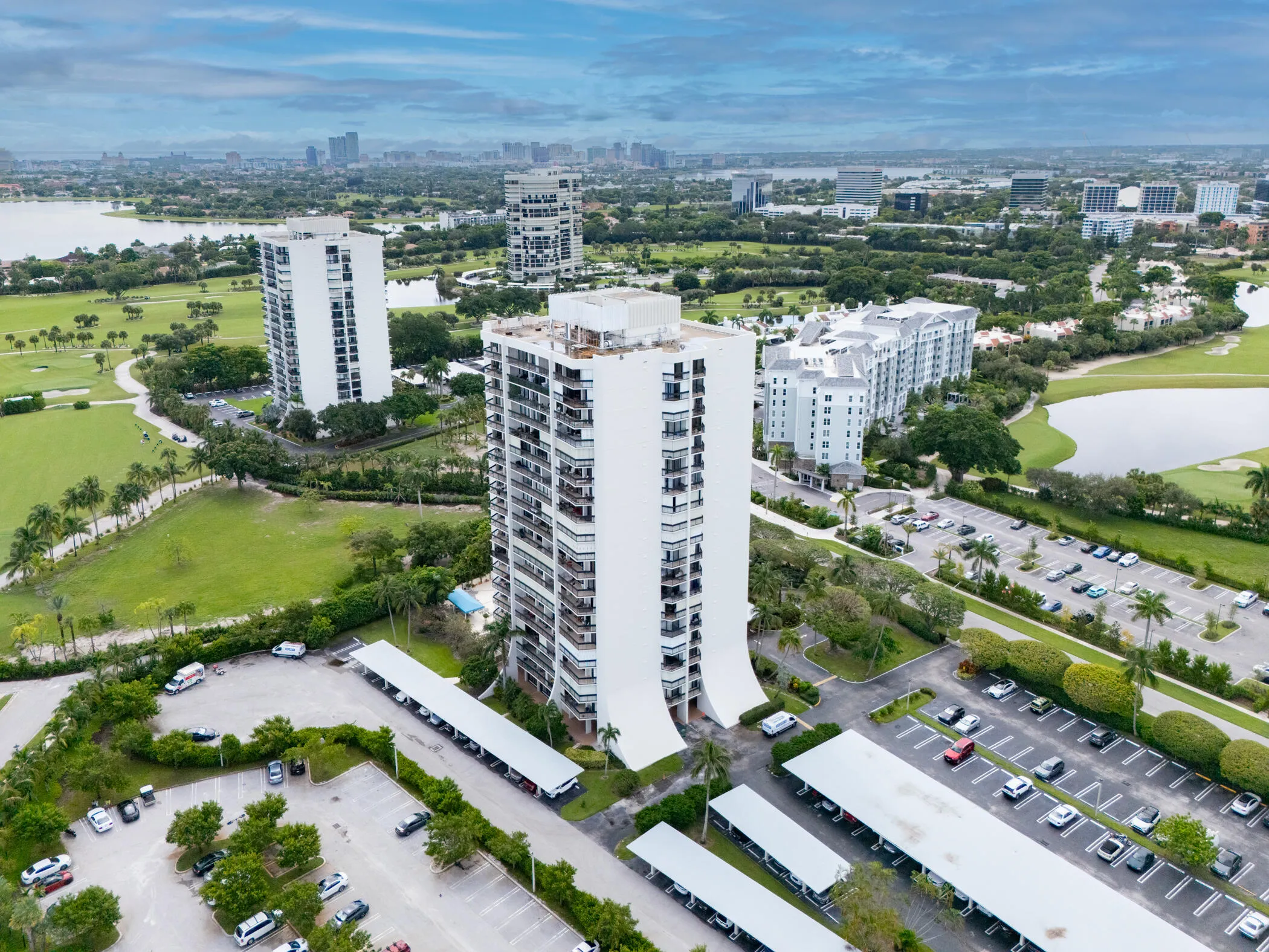 © Clark-2400 Presidential Way 801-034