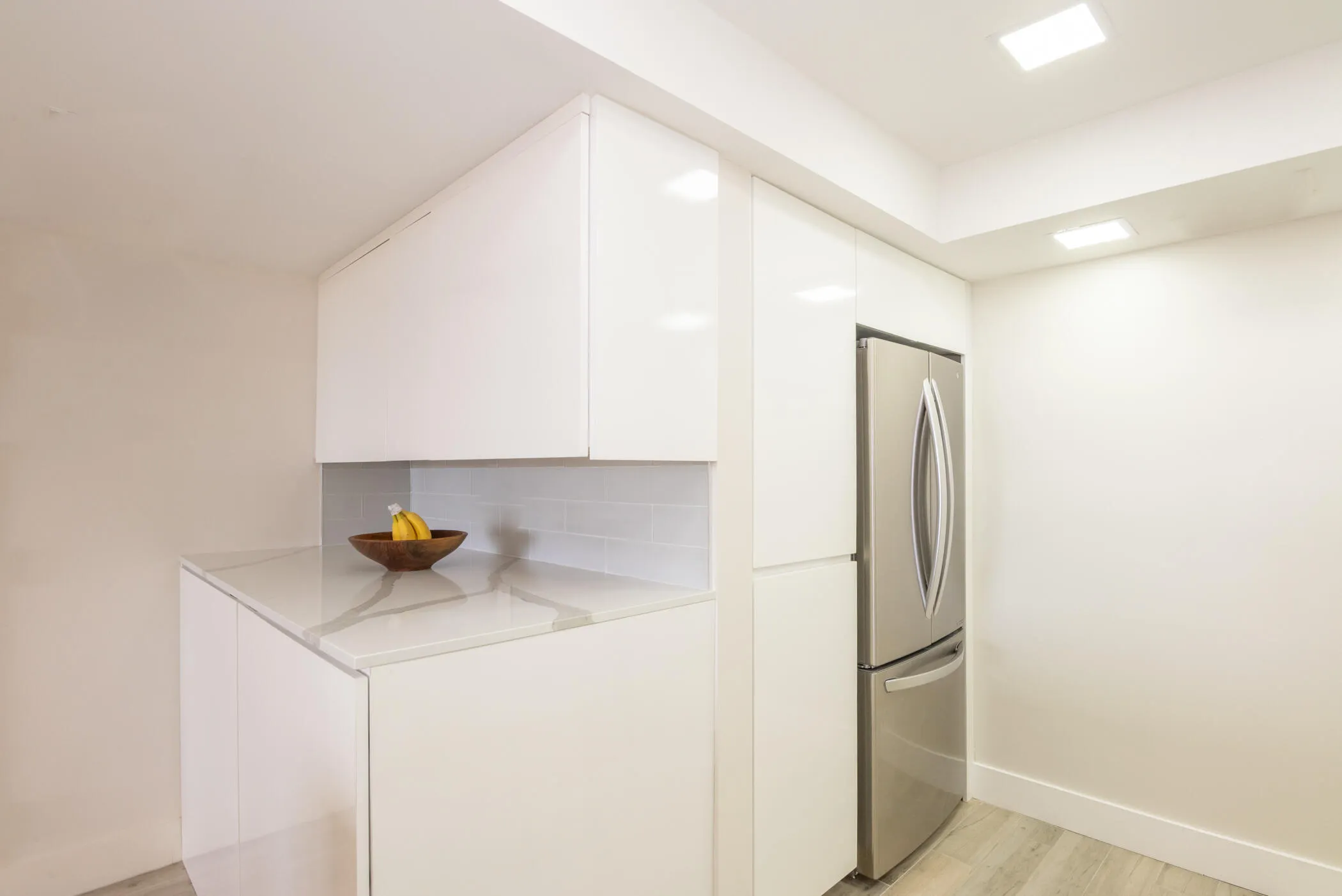 © Clark-2400 Presidential Way 801-019