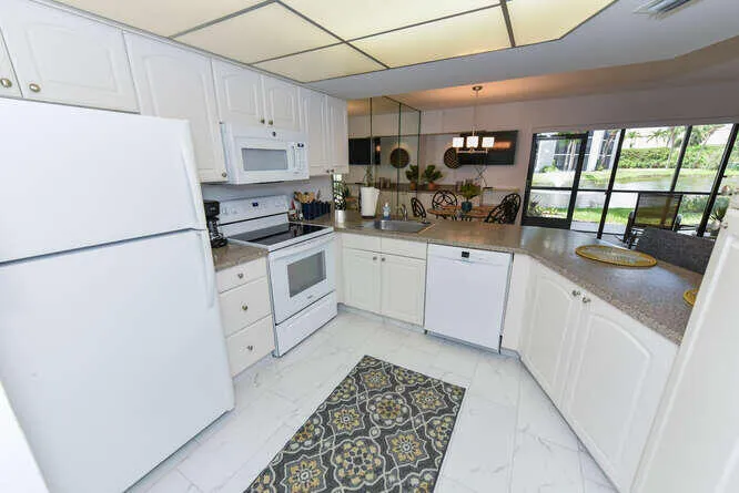 1605 US Rte 1 B105 Jupiter FL-small-015-
