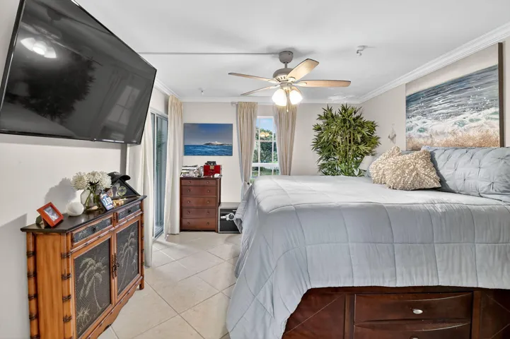 Floor to ceiling window AND sliders to the screen lanai