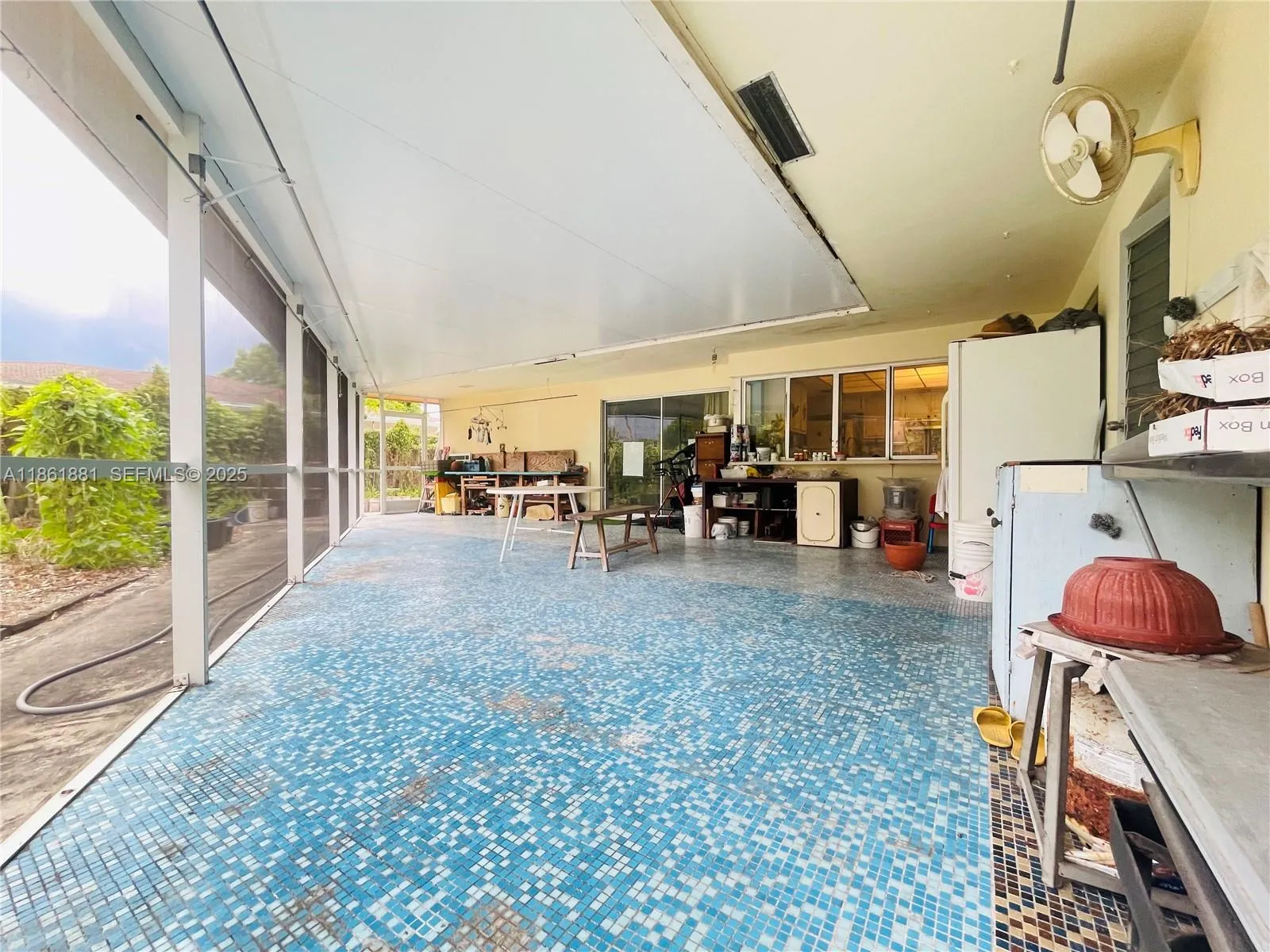 screened in patio