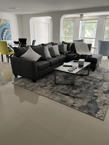 Living room/dining room smashing views
