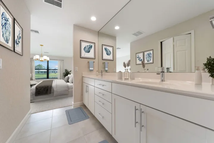 Gemini-Master-Bathroom