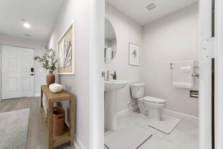 Gemini-Spare-Bathroom