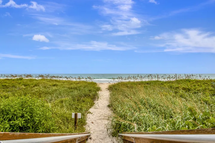 YOUR VERY OWN PRIVATE BEACH!