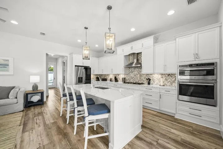 12-web-or-mls-19914 Front Beach Rd-12