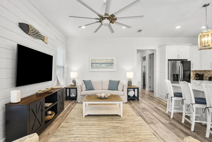 10-web-or-mls-19914 Front Beach Rd-10