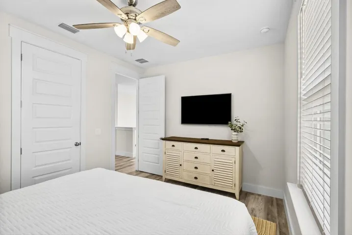 35-web-or-mls-19914 Front Beach Rd-33