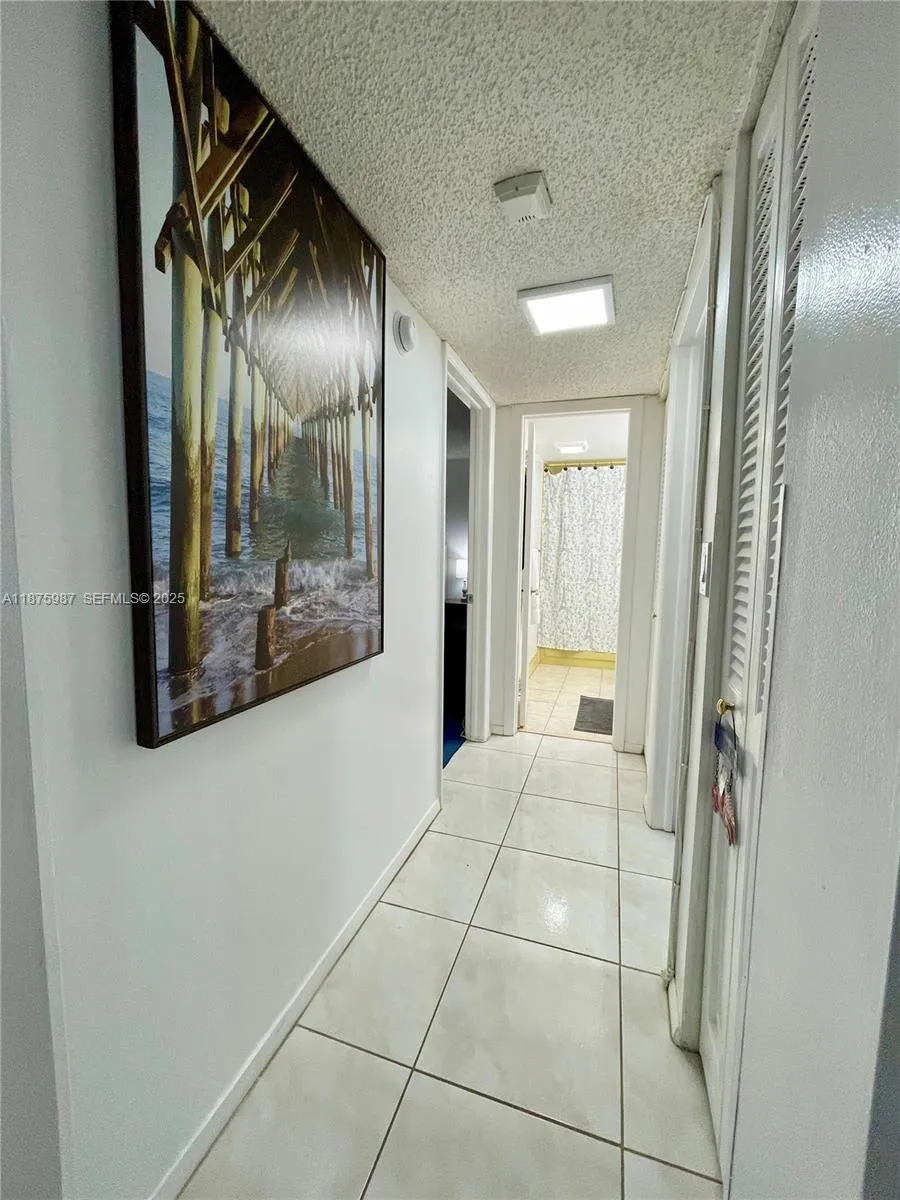 Halway to bedrooms