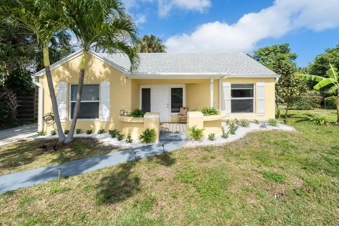 003-727SouthLakeDrive-Lantana-FL-33462-S