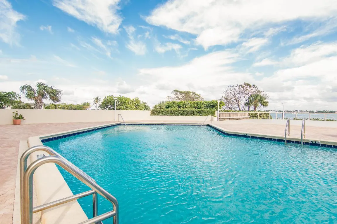 PBH_Pool