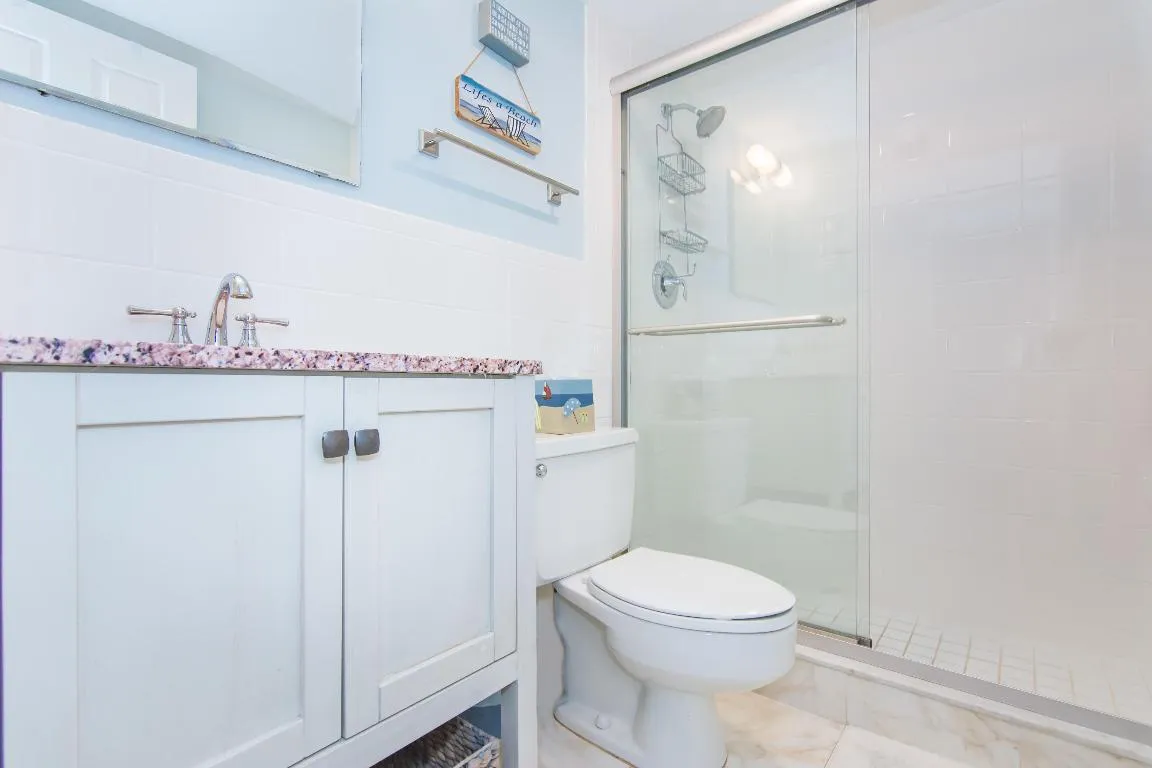 PBH_Guest Bathroom