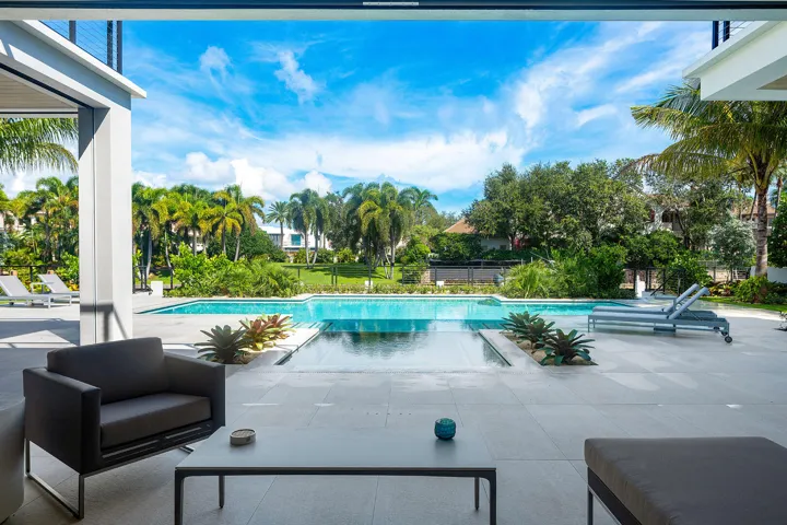 175_Alexander_Palm_Road_26