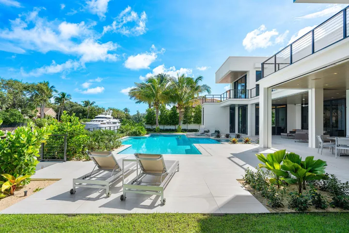 175_Alexander_Palm_Road_23