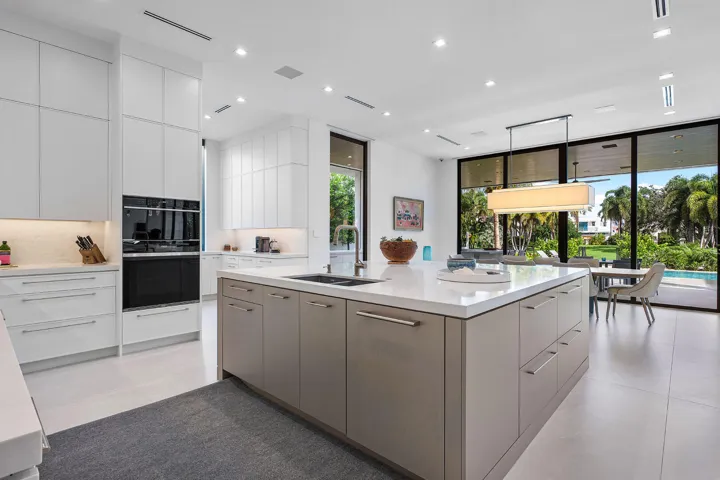 175_Alexander_Palm_Road_15