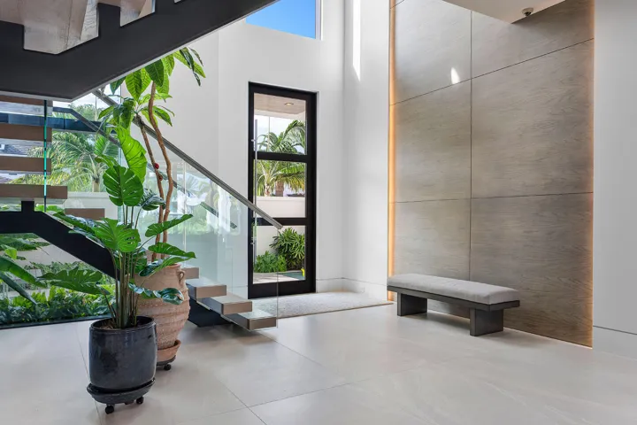 175_Alexander_Palm_Road_06