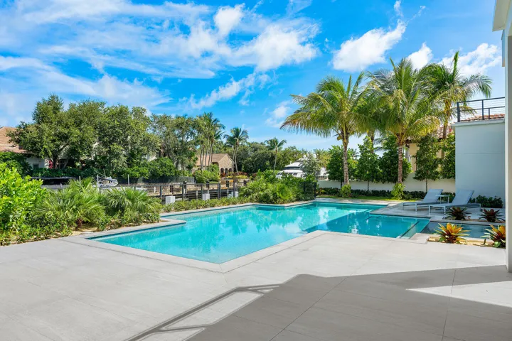 175_Alexander_Palm_Road_22