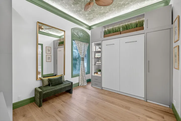 Bedroom Suite 3 - Palm Room