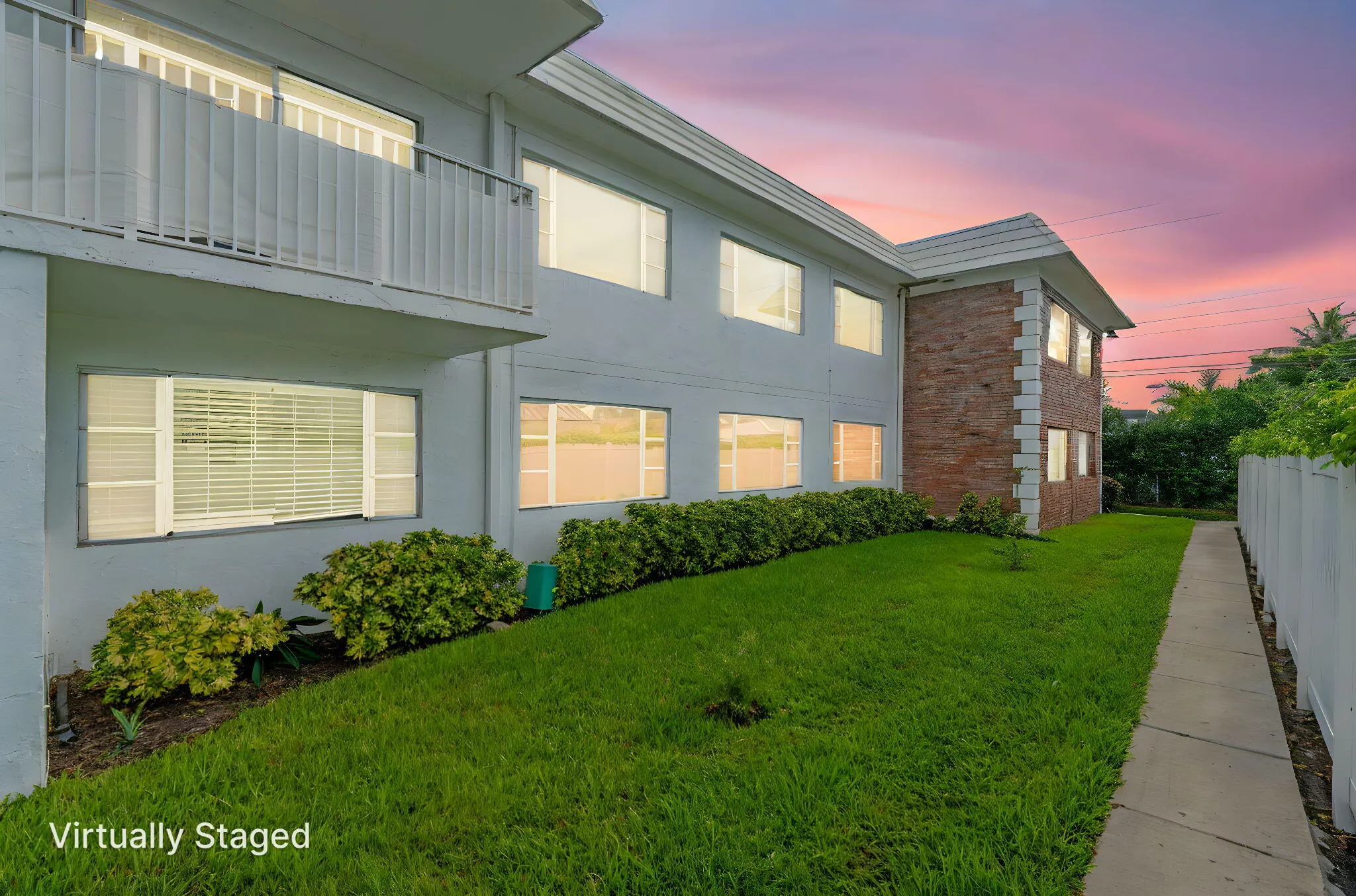 Building 1, 418 S Cypress Rd