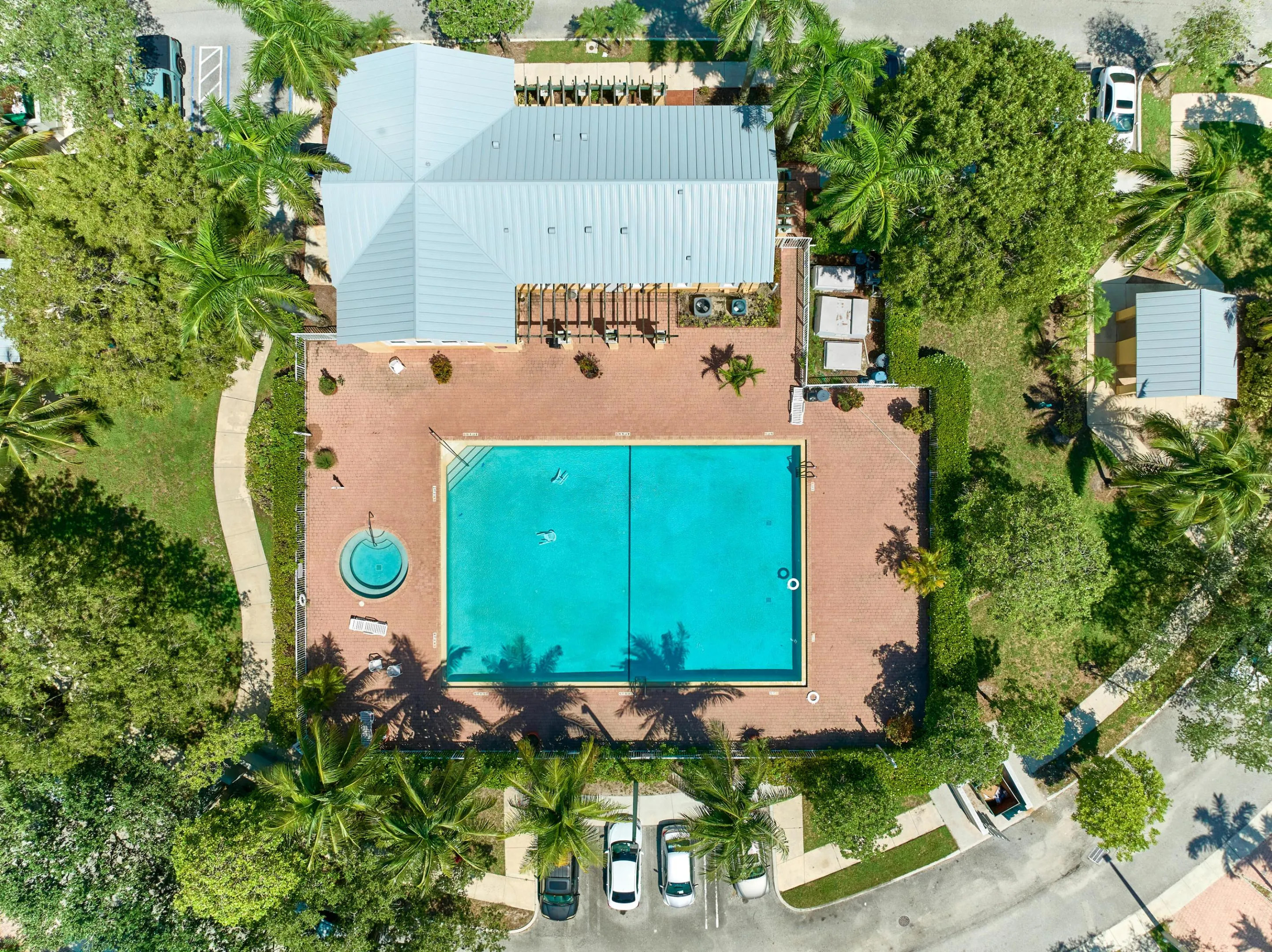 Spa and pool