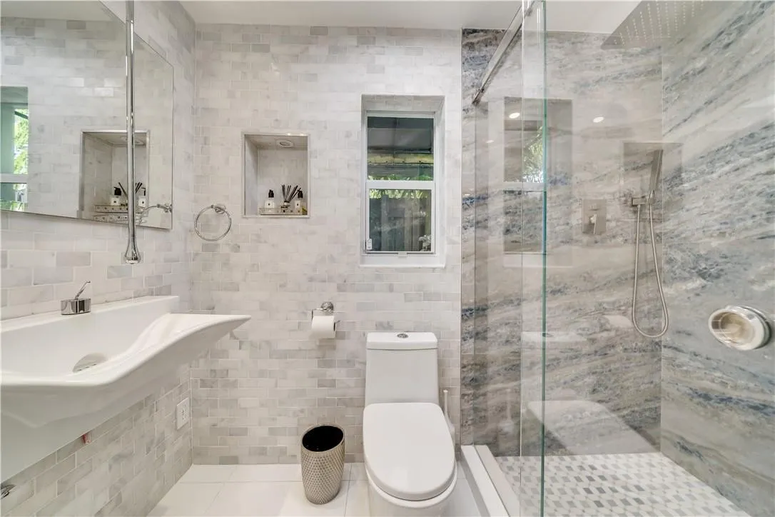 Bathroom #2