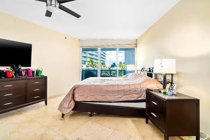 18911 Collins Ave Unit 506 33 copy