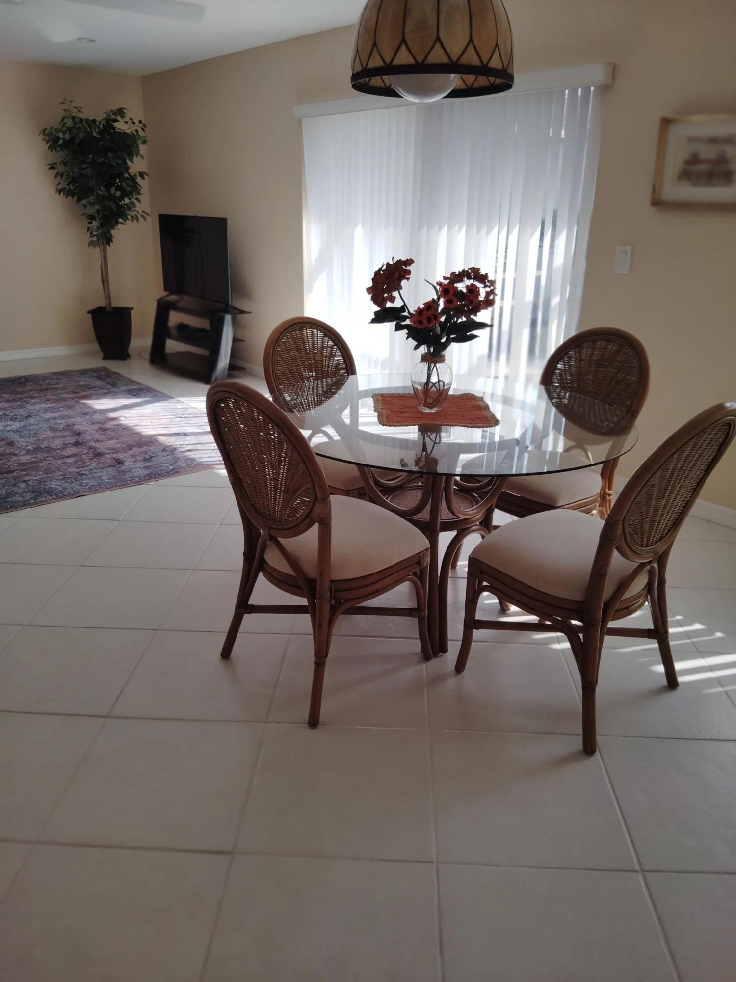 26TH LIVING DINING
