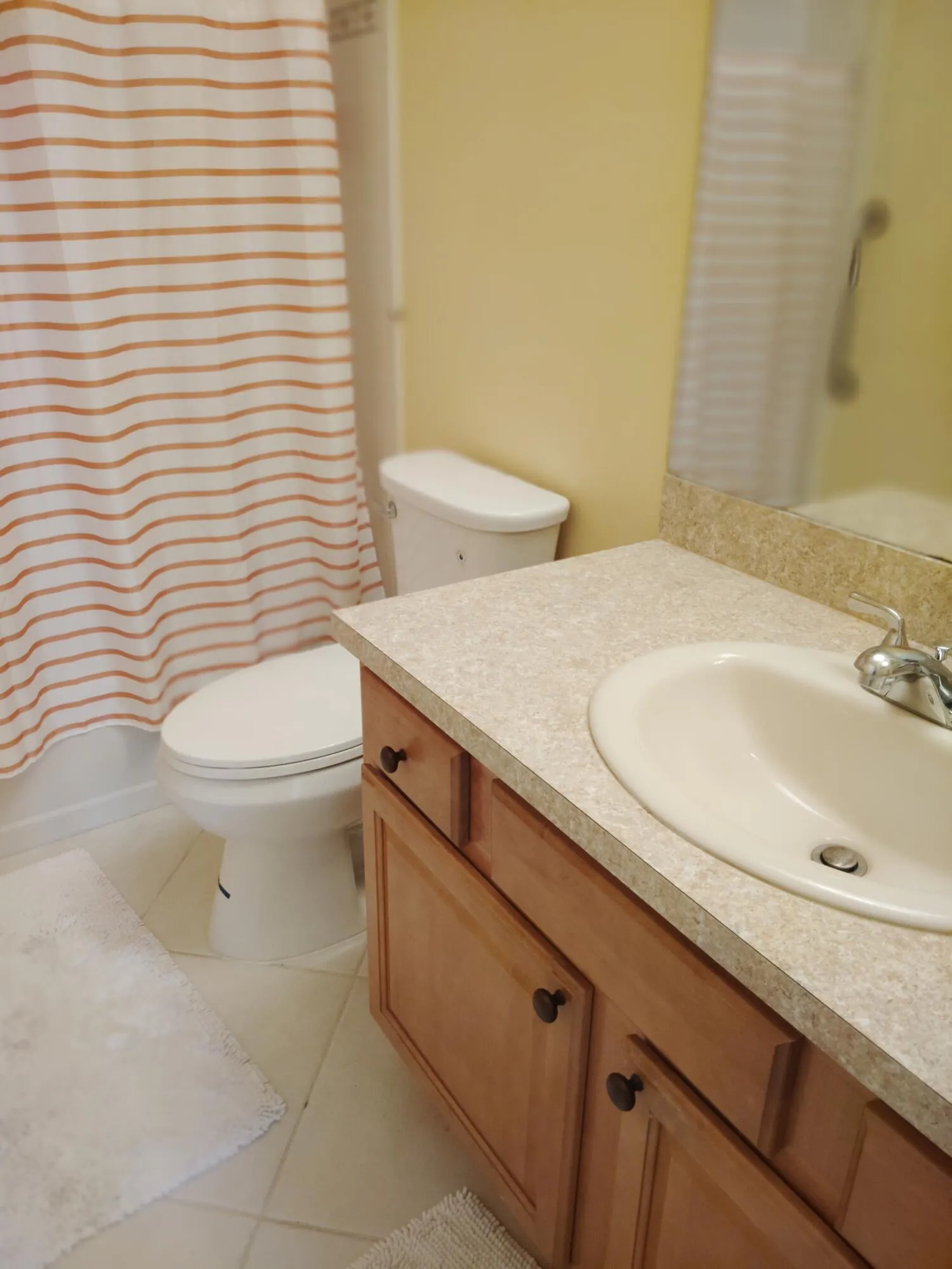 26TH GUEST BATH