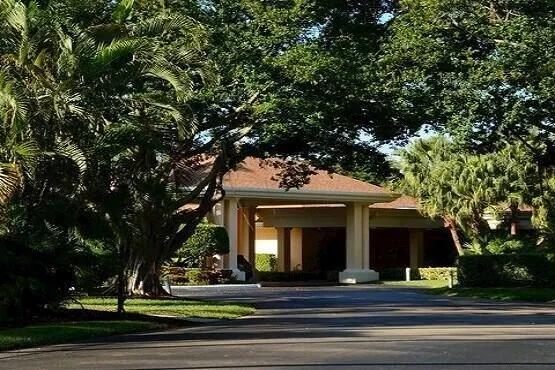 RAINBERRY CLUBHOUSE FRONT