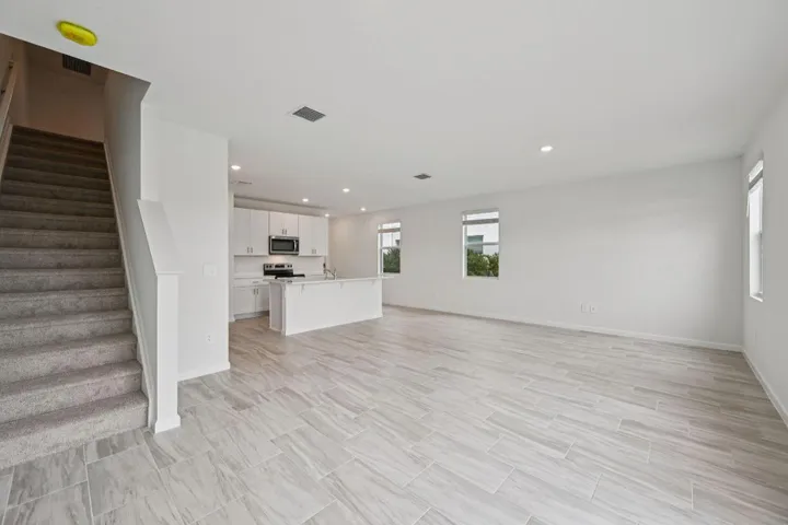 568 Salisbury Cir Fort Pierce FL (8)