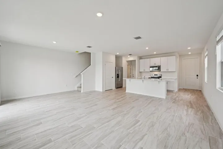 568 Salisbury Cir Fort Pierce FL (7)