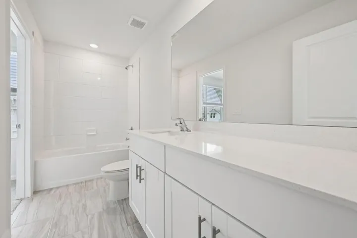 568 Salisbury Cir Fort Pierce FL (25)