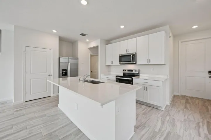 568 Salisbury Cir Fort Pierce FL (10)